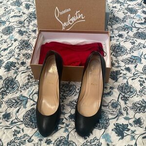 Christian Louboutin Simple Black Pumps size 40.5 (10.5)